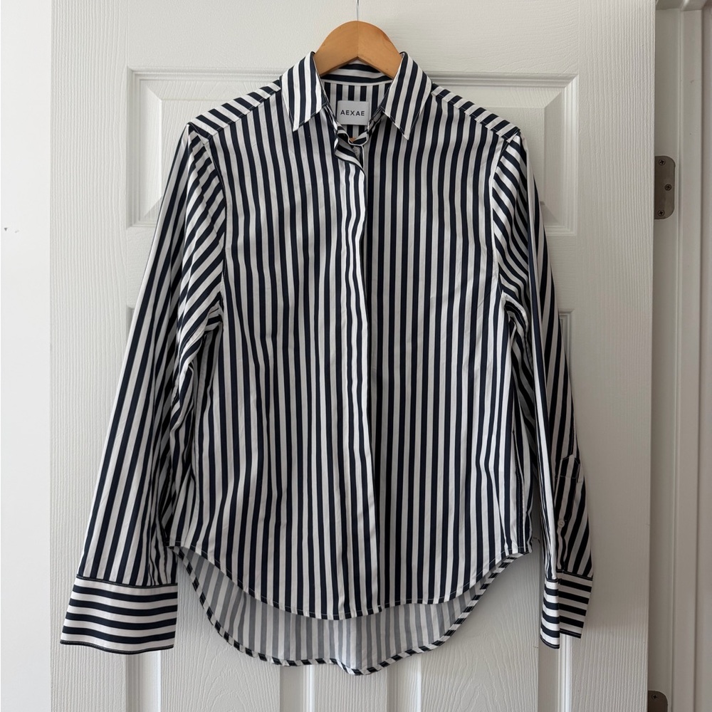 AEXAE Button Up Shirt - Picture 3 of 3